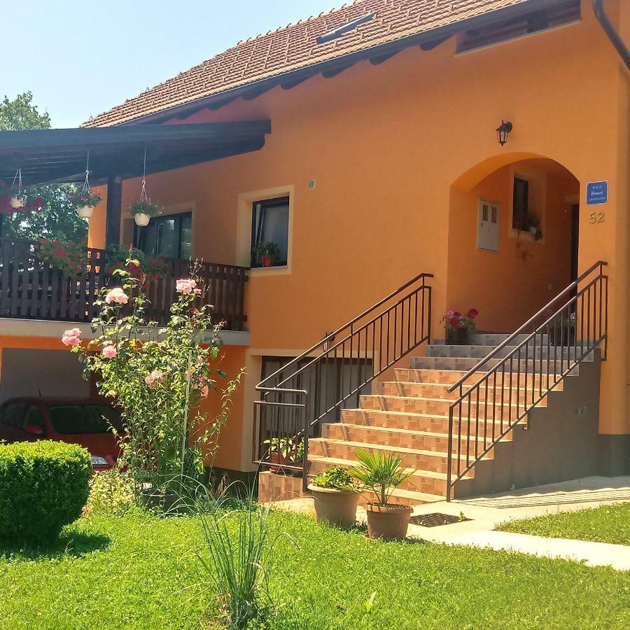 Apartment Petrovic Slunj Exterior photo