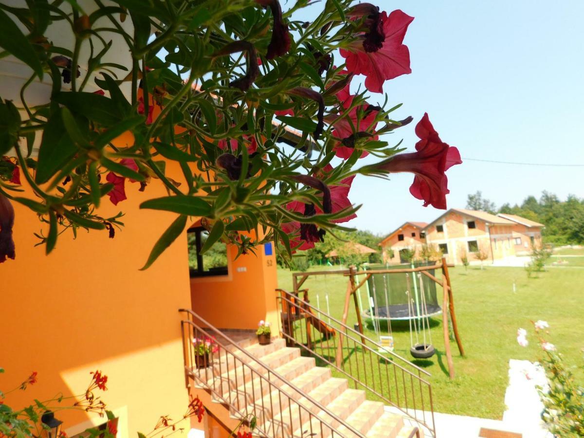 Apartment Petrovic Slunj Exterior photo
